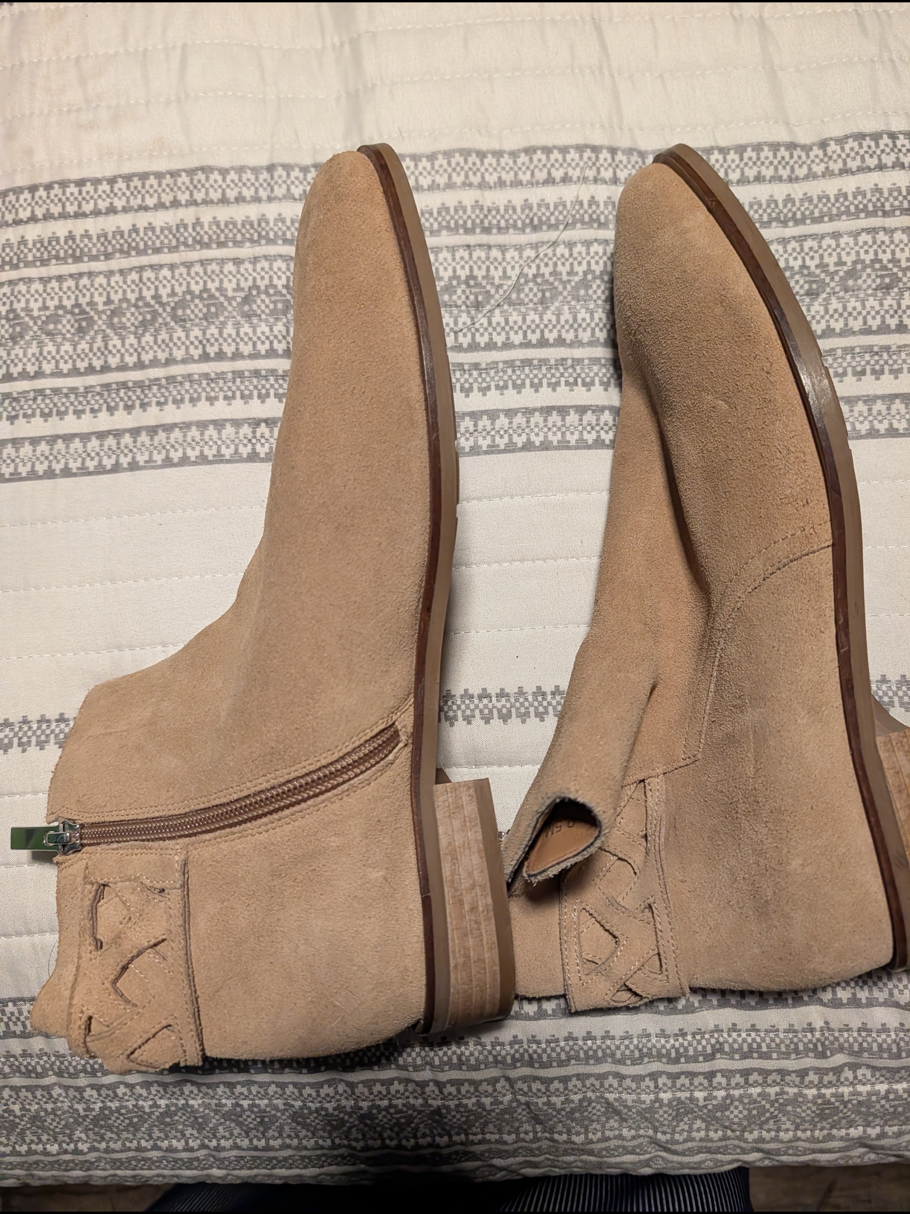 Aquatalia Beige Suede Ankle Boots